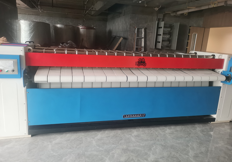 床單燙平機1 床單燙平機1