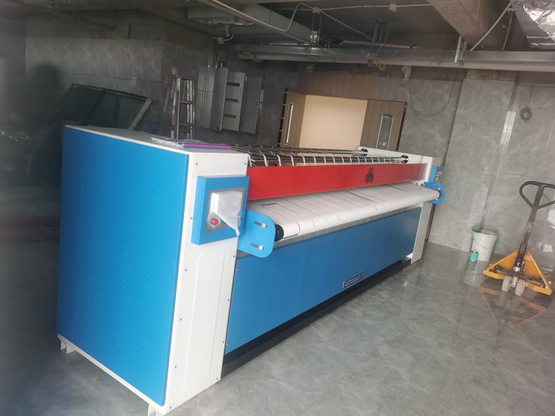 床單燙平機2 床單燙平機2